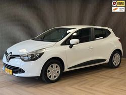Wit Gebruikt 2014 Renault Clio IV Collection Hatchback | € 6.995 (Eerlijke prijs)