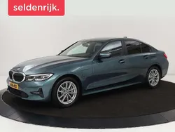 Blauw Gebruikt 2020 BMW 330e Basis Sedan | € 25.900 (Goede deal)