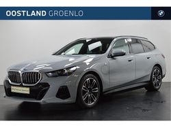 Grijs Gebruikt 2025 BMW 530e M Sport Stationwagen | € 68.450