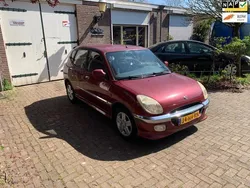 Rood Gebruikt 2001 Daihatsu Sirion Hatchback | € 1.295 (Eerlijke prijs)