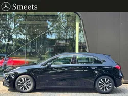 Zwart Nieuw 2025 Mercedes A180 Edition Hatchback | € 36.950