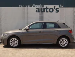 Grijs Gebruikt 2024 Audi A1 Sportback S-Line Hatchback | € 26.900 (Goede deal)