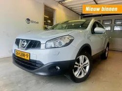 Grijs, metallic lak Gebruikt 2010 Nissan Qashqai Tekna SUV | € 6.995 (Eerlijke prijs)
