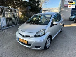 Grijs Gebruikt 2011 Toyota Aygo Comfort Hatchback | € 2.999 (Eerlijke prijs)