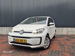 Wit Gebruikt 2017 VW up! take up! Hatchback | € 7.199 (Eerlijke prijs)
