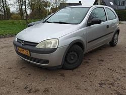 Zilver Gebruikt 2002 Opel Corsa Hatchback | € 1.000 (Goede deal)
