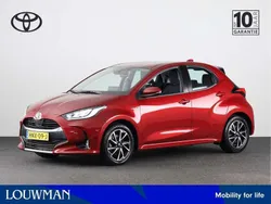 Rood Gebruikt 2020 Toyota Yaris Hybrid Limited Hatchback | € 19.945 (Eerlijke prijs)