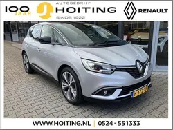 Gris platine/ noir two tone (grijs metallic) Gebruikt 2019 Renault Scénic IV Intens MPV | € 18.950 (Eerlijke prijs)