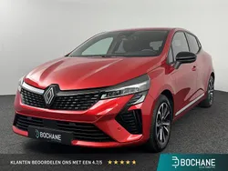 Rood Gebruikt 2023 Renault Clio V Techno Hatchback | € 23.745 (Eerlijke prijs)