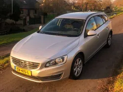 Zilver Gebruikt 2013 Volvo V60 Kinetic Stationwagen | € 7.950 (Eerlijke prijs)
