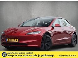 Rood Gebruikt 2024 Tesla Model 3 RWD Sedan | € 34.950 (Eerlijke prijs)