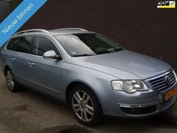 Blauw, metallic lak Gebruikt 2008 VW Passat Stationwagen | € 2.499 (Goede deal)
