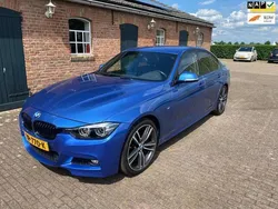 Blauw Gebruikt 2018 BMW 320 M Sport Sedan | € 19.900 (Goede deal)
