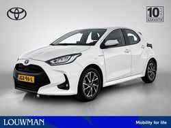 Wit Gebruikt 2021 Toyota Yaris Hybrid Hatchback | € 21.945 (Eerlijke prijs)