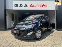 Zwart, metallic lak Gebruikt 2013 Hyundai i20 Hatchback | € 6.499 (Eerlijke prijs)