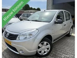 Grijs Gebruikt 2010 Dacia Sandero Ambiance Hatchback | € 2.650 (Eerlijke prijs)