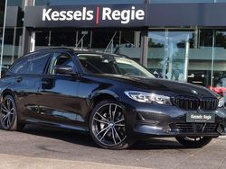 Zwart Gebruikt 2022 BMW 330e Sport Line Stationwagen | € 35.950 (Iets duurder)