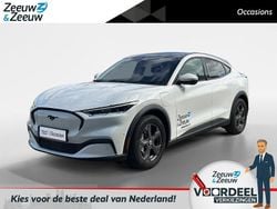 Star white (licht wit) Gebruikt 2023 Ford Mustang Mach-E SUV | € 35.945 (Goede deal)
