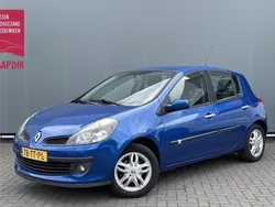 Blauw Gebruikt 2007 Renault Clio II Dynamique Hatchback | € 2.899 (Iets duurder)