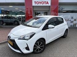 Wit Gebruikt 2019 Toyota Yaris Connect Style Hatchback | € 10.750 (Eerlijke prijs)