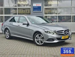 Grijs Gebruikt 2015 Mercedes E200 Ambition Sedan | € 22.945 (Eerlijke prijs)