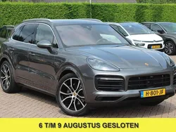Grijs Gebruikt 2020 Porsche Cayenne SUV | € 59.950 (Super prijs)