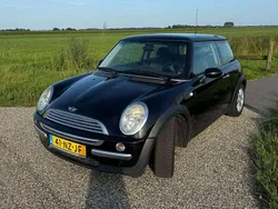 Zwart Gebruikt 2004 Mini Cooper Pepper Hatchback | € 2.500 (Eerlijke prijs)