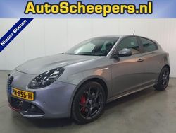 Grijs Gebruikt 2017 Alfa Romeo Giulietta Super Hatchback | € 15.995 (Eerlijke prijs)