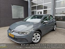 Grijs Gebruikt 2020 VW Golf VIII Style Hatchback | € 14.500 (Goede deal)