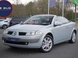 Grijs Gebruikt 2004 Renault Mégane Cabriolet Luxe Cabriolet | € 2.911 (Duur)