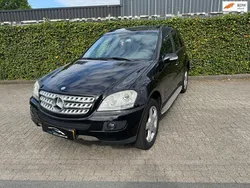Zwart Gebruikt 2005 Mercedes 350 SUV | € 9.999 (Iets duurder)