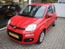 Rood Gebruikt 2017 Fiat Panda Lounge Hatchback | € 6.950 (Goede deal)
