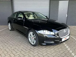 Donker zwart metallic Gebruikt 2011 Jaguar XJ Portfolio Sedan | € 10.800