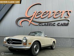 Beige2 tone hellbeige 181h + hardtop donkerbruin 423h Gebruikt 1970 Mercedes SL280 Cabriolet | € 59.950