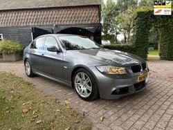 Grijs Gebruikt 2012 BMW 318 M Sport Sedan | € 9.495 (Eerlijke prijs)