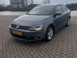 Grijs Gebruikt 2011 VW Jetta Comfortline Sedan | € 5.450 (Iets duurder)