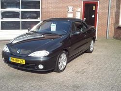 Zwart Gebruikt 2000 Renault Mégane Cabriolet Cabriolet | € 4.450
