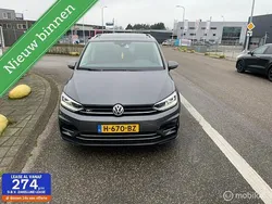 Grijs Gebruikt 2016 VW Touran Highline MPV | € 16.900
