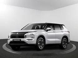White diamond (wit metallic) Nieuw 2025 Mitsubishi Outlander P-HEV Intense SUV | € 55.390 (Eerlijke prijs)