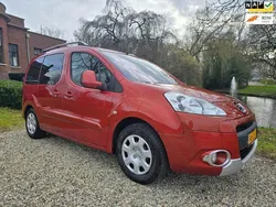 Rood Gebruikt 2009 Peugeot Partner Tepee MPV | € 4.999 (Eerlijke prijs)