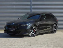 Zwart Nieuw 2025 BMW 530e M Sport Stationwagen | € 87.548 (Eerlijke prijs)