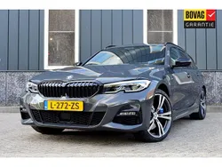 Grijs Gebruikt 2021 BMW 330 Executive Stationwagen | € 34.950 (Iets duurder)