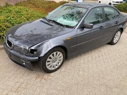 Grijs Gebruikt 2002 BMW 320 Basis Sedan | € 650
