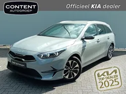 Wolf grey (grijs metallic) Nieuw 2025 Kia Ceed Hatchback | € 31.140 (Eerlijke prijs)