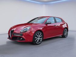 Rood Gebruikt 2017 Alfa Romeo Giulietta Super Hatchback | € 16.645 (Eerlijke prijs)