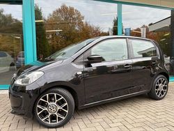 Zwart Gebruikt 2014 VW up! move up! Hatchback | € 7.700 (Eerlijke prijs)