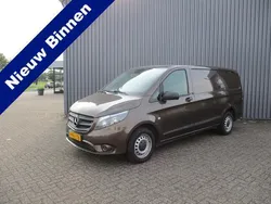 Bruin Gebruikt 2015 Mercedes Vito MPV | € 11.500 (Eerlijke prijs)