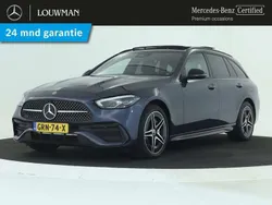 Blauw Gebruikt 2023 Mercedes C300e AMG Stationwagen | € 46.995 (Eerlijke prijs)