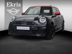Zwart Gebruikt 2024 Mini John Cooper Works Comfort Hatchback | € 40.950 (Eerlijke prijs)