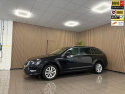 Zwart Gebruikt 2020 Skoda Octavia Business Line Stationwagen | € 19.220 (Eerlijke prijs)